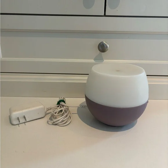 doTERRA Essential Oil Diffuser - Picture 3 of 5